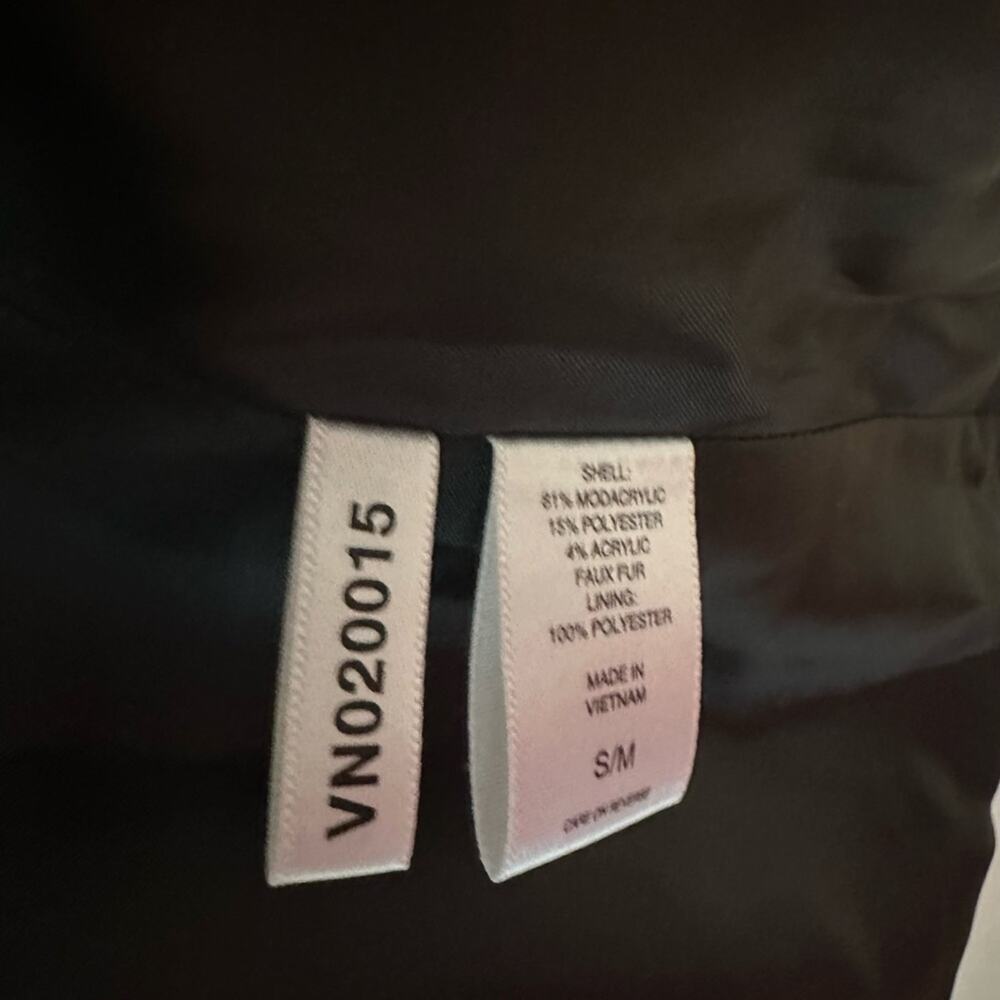 New York & Company Black Faux Fur Vest - Picture 4 of 5